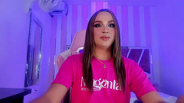 Snapshot of KylieVictoria chatting on December 1, 4:17 am KylieVictoria online show from December 1, 4:17 am