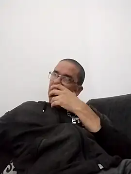 Snapshot of barboza991 chatting on May 27, 3:42 pm barboza991 online show from May 27, 3:42 pm