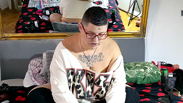 Snapshot of SunshineLexi chatting on November 10, 2:05 pm SunshineLexi online show from November 10, 2:05 pm