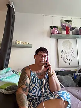 Snapshot of SunshineLexi chatting on July 9, 5:44 am SunshineLexi online show from July 9, 5:44 am