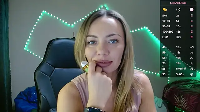 Daria Spring online show from January 17, 6:02 pm