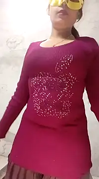 Snapshot of Shanaya_Hotty chatting on December 10, 7:00 pm Shanaya Hotty online show from December 10, 7:00 pm