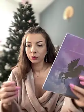 Mia Ethan online show from December 17, 7:29 am