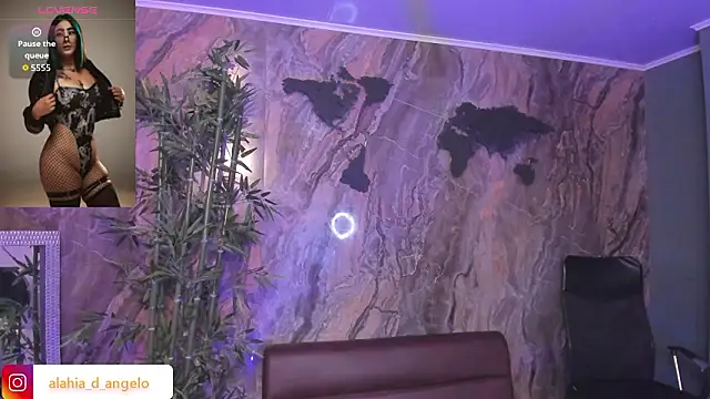 Alahia Dangelo online show from February 5, 5:39 pm