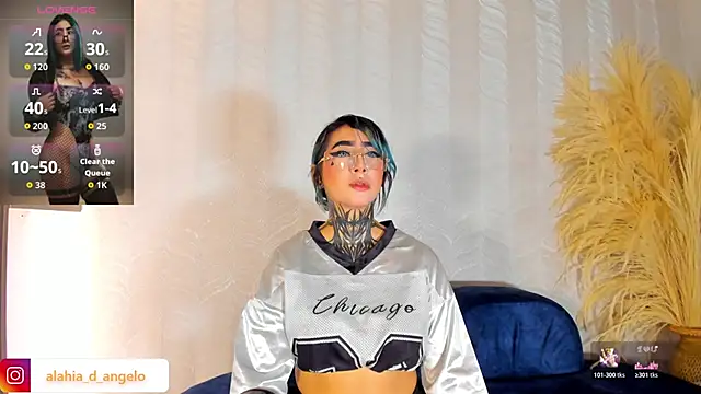 Snapshot of Alahia_Dangelo chatting on May 22, 5:40 pm Alahia Dangelo online show from May 22, 5:40 pm