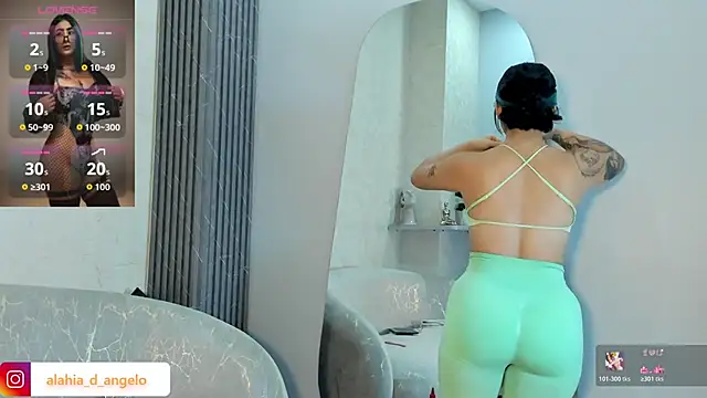Snapshot of Alahia_Dangelo chatting on June 5, 5:51 pm Alahia Dangelo online show from June 5, 5:51 pm