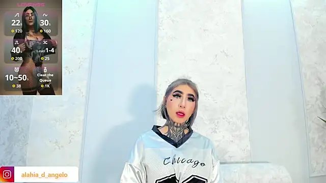 Snapshot of Alahia_Dangelo chatting on June 11, 5:44 pm Alahia Dangelo online show from June 11, 5:44 pm