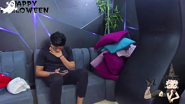 playsgirlhot online show from October 14, 11:11 am