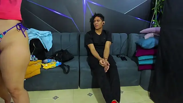 playsgirlhot online show from December 17, 11:22 pm