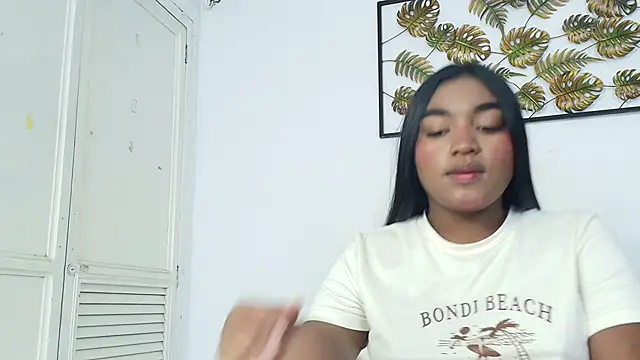 kayna gomez online show from October 17, 8:22 pm