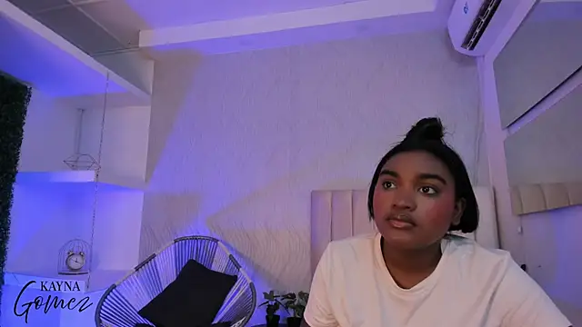 kayna gomez online show from October 25, 7:30 pm