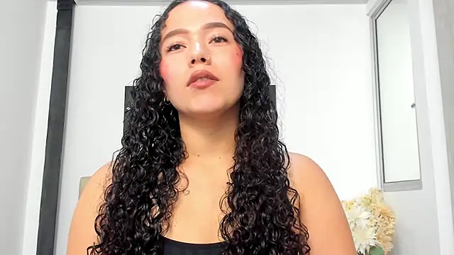 Snapshot of amaranta_f00x chatting on June 11, 12:36 pm amaranta f00x online show from June 11, 12:36 pm