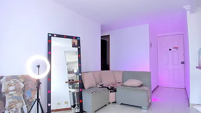 Aleja arango1 online show from February 16, 9:22 pm