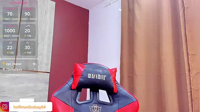 Snapshot of lindsayhoffman18 chatting on February 18, 10:03 pm lindsayhoffman18 online show from February 18, 10:03 pm