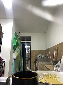 lindsayhoffman18 online show from March 14, 4:34 pm