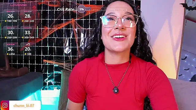 chunn liioo online show from October 26, 11:42 pm