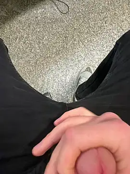 kareem0010 online show from February 26, 3:52 pm