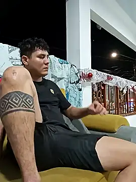 Pink Jazmin online show from December 18, 12:10 am