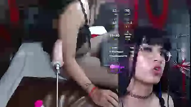 Snapshot of Raven_Whisper chatting on March 13, 11:49 pm Raven Whisper online show from March 13, 11:49 pm