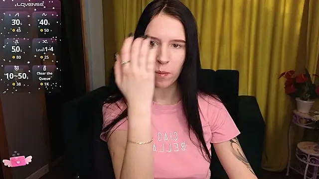 Snapshot of KarolinaBlacks chatting on February 21, 6:47 am KarolinaBlacks online show from February 21, 6:47 am