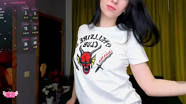 Snapshot of KarolinaBlacks chatting on March 17, 6:39 am KarolinaBlacks online show from March 17, 6:39 am