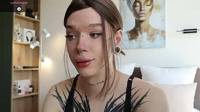Snapshot of Dasha_M chatting on May 9, 11:48 am Dasha M online show from May 9, 11:48 am