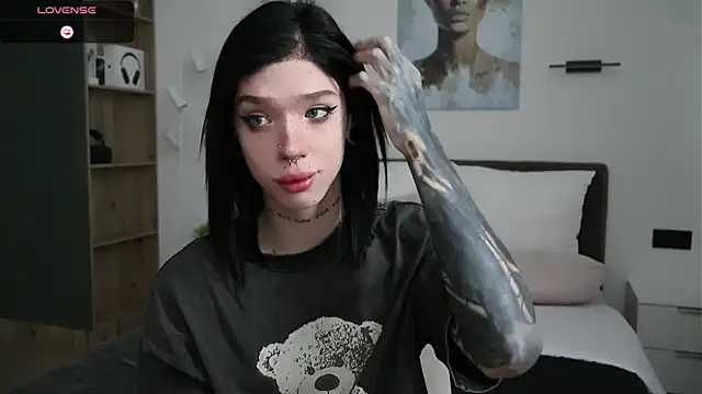 Snapshot of Dasha_M chatting on July 8, 11:15 am Dasha M online show from July 8, 11:15 am