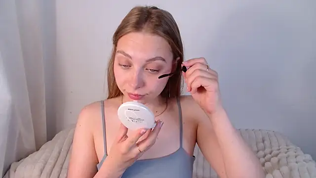 bellaa love  online show from June 3, 12:24 am