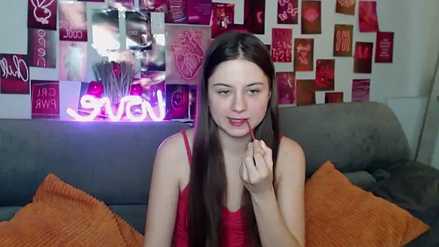 Snapshot of MilanaRoza chatting on November 30, 7:34 am MilanaRoza online show from November 30, 7:34 am