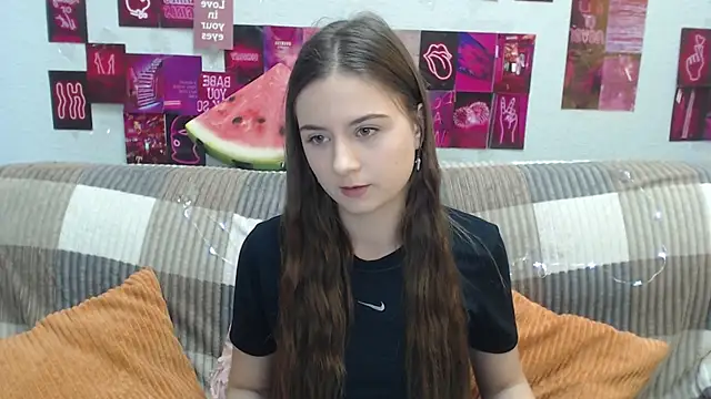 Snapshot of MilanaRoza chatting on June 28, 4:51 am MilanaRoza online show from June 28, 4:51 am