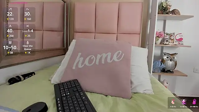 Snapshot of Ally_Parkeer_ chatting on February 11, 6:55 pm Ally Parkeer online show from February 11, 6:55 pm