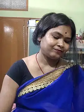 yoursweety09 online show from May 15, 1:40 pm