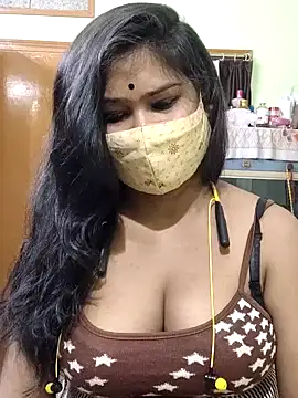 Snapshot of yoursweety09 chatting on June 18, 2:10 pm yoursweety09 online show from June 18, 2:10 pm