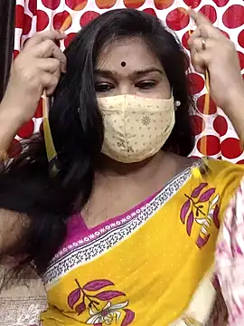 Snapshot of yoursweety09 chatting on June 28, 6:19 am yoursweety09 online show from June 28, 6:19 am