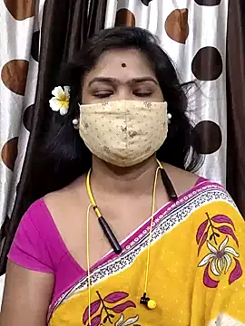 Snapshot of yoursweety09 chatting on July 14, 12:02 am yoursweety09 online show from July 14, 12:02 am