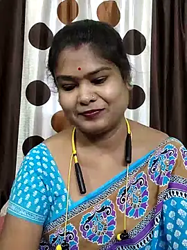 Snapshot of yoursweety09 chatting on July 24, 7:50 am yoursweety09 online show from July 24, 7:50 am
