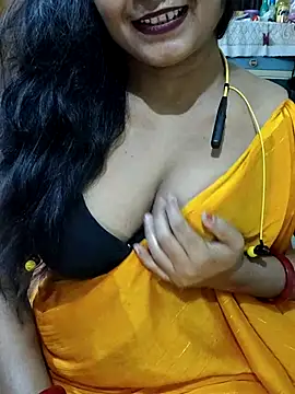 Snapshot of yoursweety09 chatting on July 28, 3:21 pm yoursweety09 online show from July 28, 3:21 pm