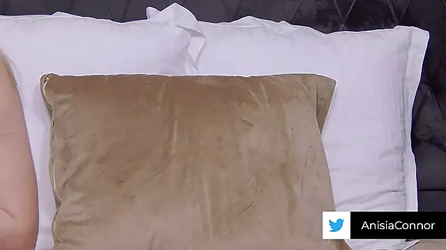 Snapshot of AnisiaConnor chatting on October 5, 6:28 pm AnisiaConnor online show from October 5, 6:28 pm