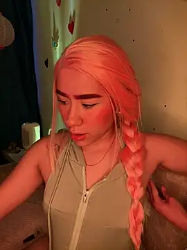 Im Valen Cute online show from March 3, 11:24 pm