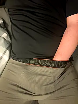 Snapshot of Dan8736 chatting on October 24, 7:32 pm Dan8736 online show from October 24, 7:32 pm