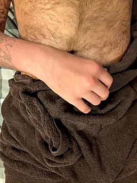 Snapshot of Dan8736 chatting on October 31, 7:48 pm Dan8736 online show from October 31, 7:48 pm