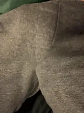 Snapshot of Dan8736 chatting on November 17, 8:47 pm Dan8736 online show from November 17, 8:47 pm