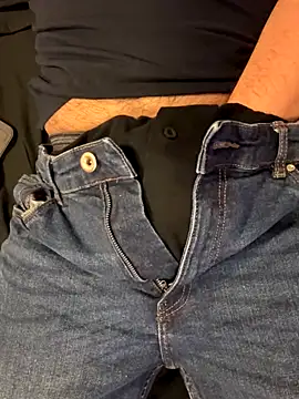 Snapshot of Dan8736 chatting on November 27, 8:22 pm Dan8736 online show from November 27, 8:22 pm