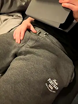 Snapshot of Dan8736 chatting on December 2, 8:15 pm Dan8736 online show from December 2, 8:15 pm