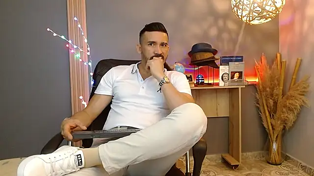 Reiko 85  online show from March 10, 2:33 pm