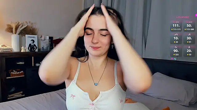 DracosMoon online show from November 14, 7:07 am