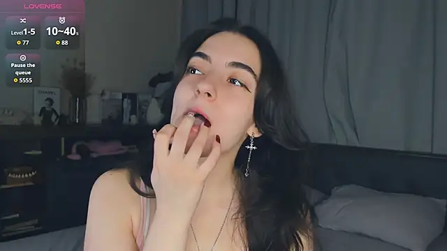 DracosMoon online show from November 25, 7:08 am