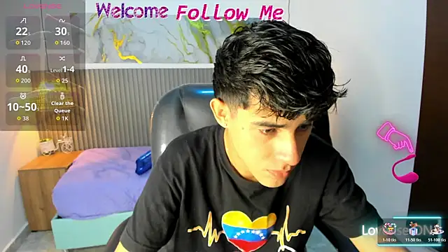 Snapshot of Dyla_n18 chatting on June 25, 6:56 pm Dyla n18 online show from June 25, 6:56 pm