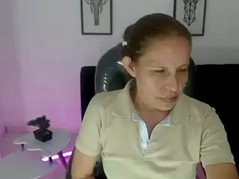 Milf karlye online show from February 19, 9:17 am