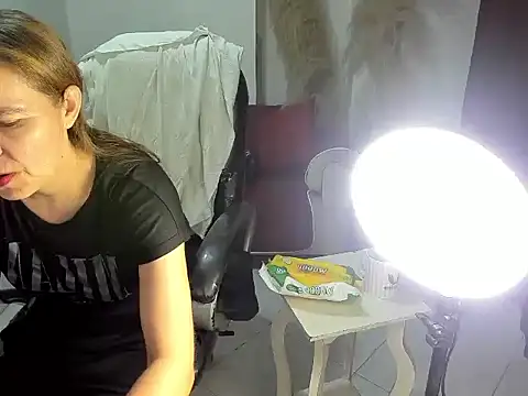 Milf karlye online show from May 12, 3:47 am